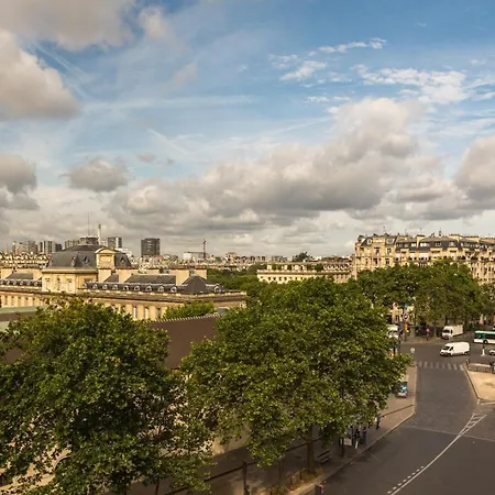 ホテル オテル ラ コムテーズ