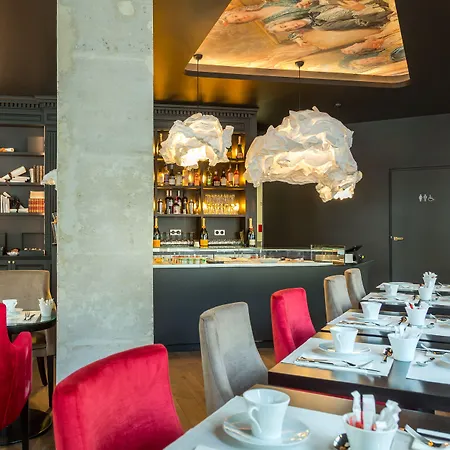 伯爵夫人酒店 4*