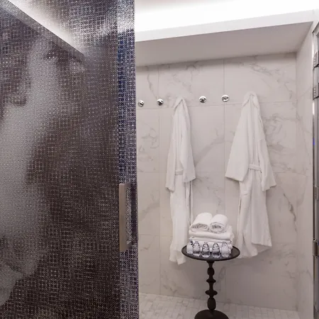 La Comtesse Hotel Paris