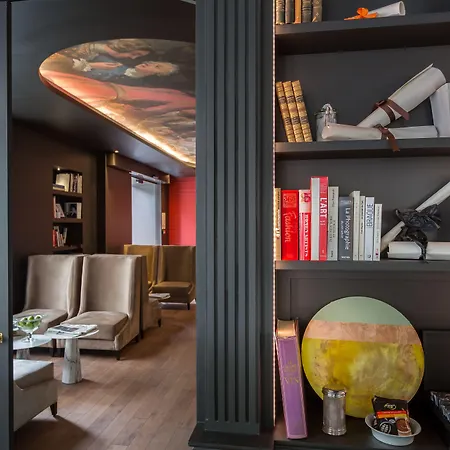 La Comtesse Hotel Paris