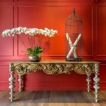 Hotel La Comtesse 4*