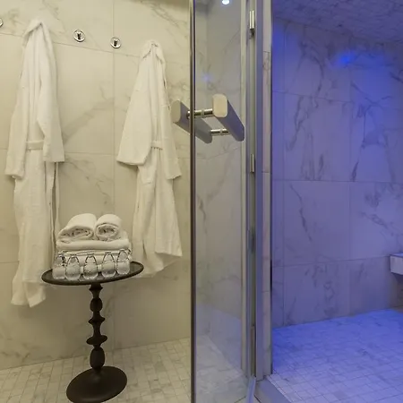 Отель La Comtesse