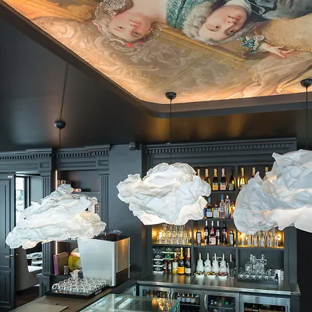 La Comtesse 4* París