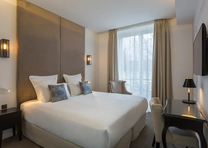 Hotel La Comtesse 4*