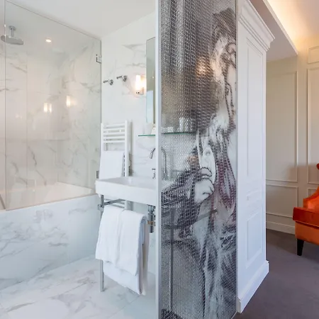 La Comtesse Hotel Paris