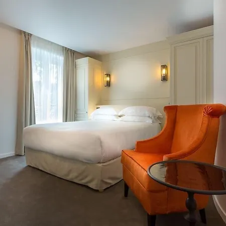 فندق لا كومتيس باريس