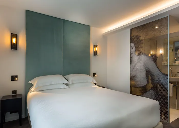 La Comtesse 4* Parijs